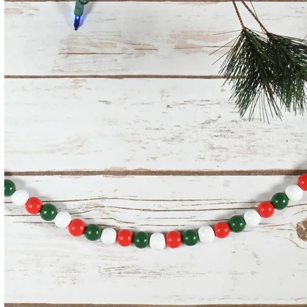NWT Red White Green Wooden Beaded Holiday Garland Jewelry Making Spool L